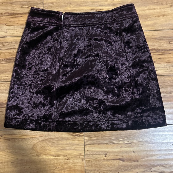 Velvet Purple Skirt - Picture 5 of 5